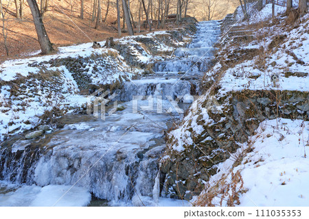 French style staircase construction in Ushibushi River in freezing winter 111035353