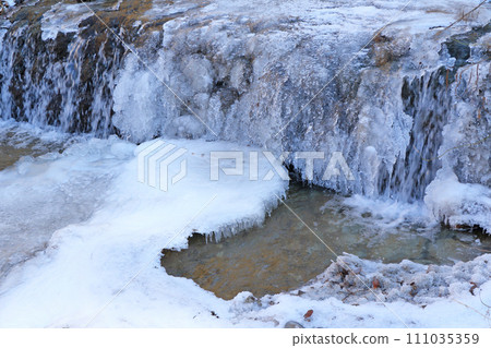 French style staircase construction in Ushibushi River in freezing winter 111035359