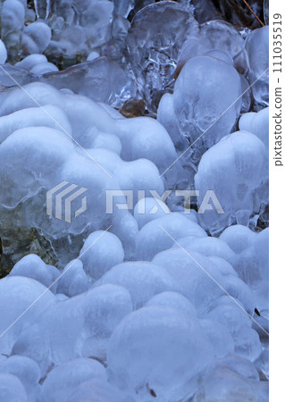 冰的形成 冰的形成 111035519