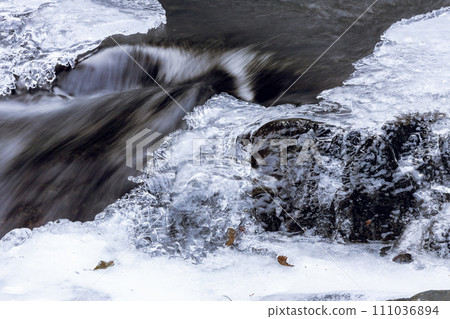 Ice hearth 111036894