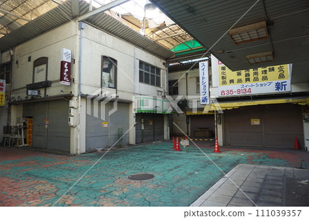 廢墟購物街 廢墟購物街 111039357