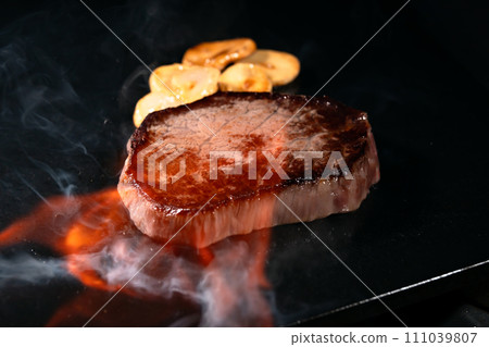 Meat Steak Flambée 111039807