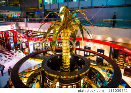 杜拜國際機場購物中心圖像模糊 111039821