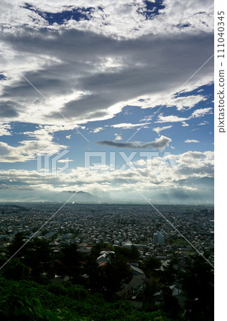 View of the city (Nagano City, Nagano Prefecture) 111040345