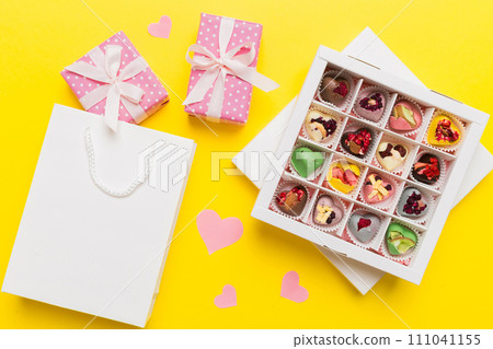 Valentine day composition 111041155