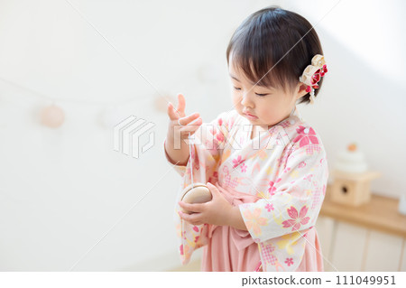 新年玩溜溜球1歲 111049951