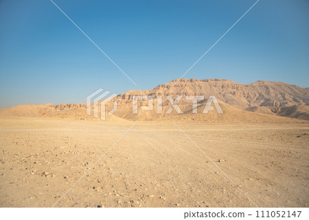 Beautiful views of the majestic Valley of the Kings from a hot air balloon Beautiful views of the majestic Valley of the Kings from a hot air balloon 111052147