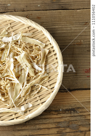 An overhead view of dried radish skin 111056402