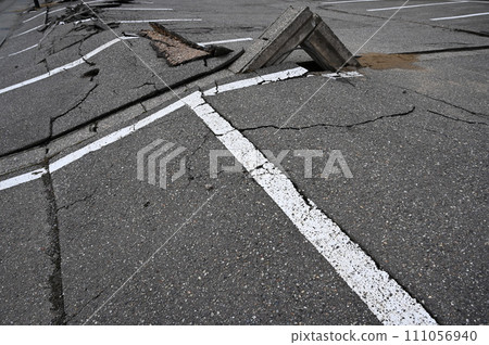 石川縣內田町能登半島地震地裂縫 石川縣內田町能登半島地震地裂縫 111056940