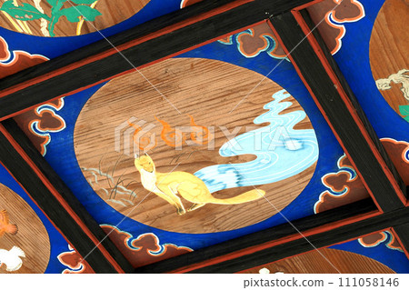 Decoration of the ceiling of the Chozuya at Yayumi Inari Shrine [Higashimatsuyama City, Saitama Prefecture] 111058146