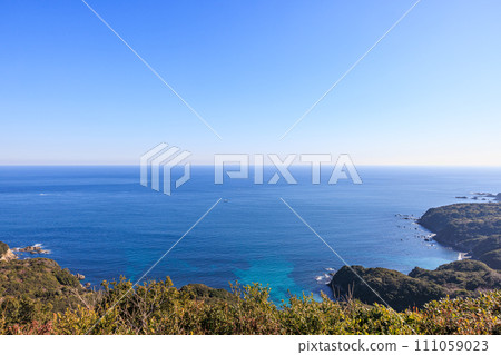 從三重縣鳥羽市鳥羽展望台眺望的景色 111059023