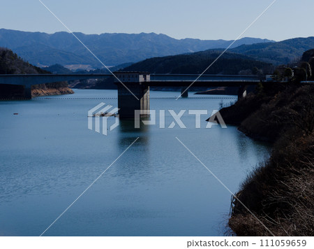 Winter scenery of the rockfill dam and Agigawa dam dam in the Kiso River system 111059659