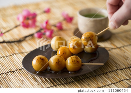 Mitarashi dumpling Mitarashi dumpling 111060464