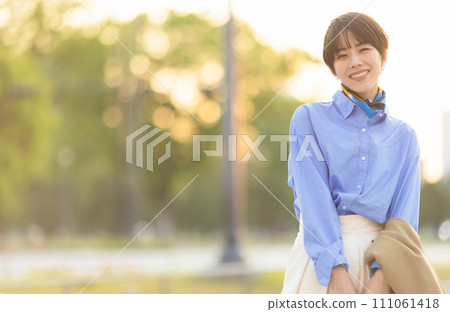 Business woman Business woman 111061418