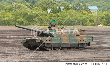 陸上自衛隊10式戰車行駛 陸上自衛隊10式戰車行駛 111061431