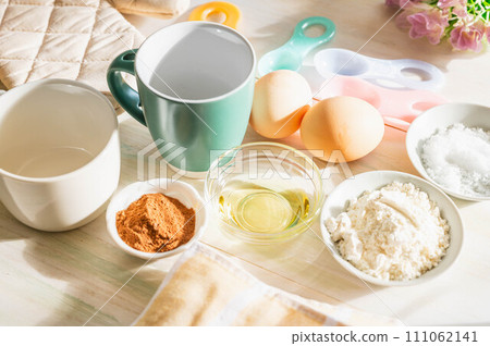 Cupcake making materials 111062141