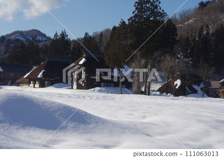 An old folk house that withstands heavy snowfall An old folk house that withstands heavy snowfall 111063013