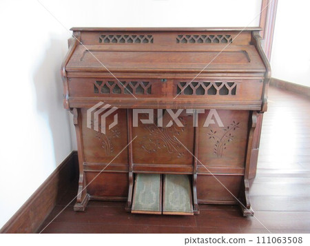 retro pedal organ 111063508