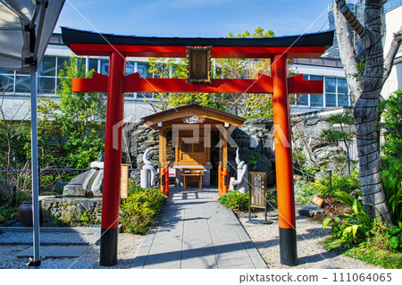 Shinagawa-ku, Tokyo: Jakubo Shrine, Shiroja Benzaitensha, Shiroja Japan's Three Great Sacred Sites 111064065