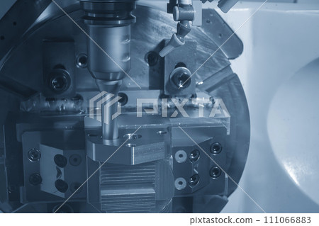 The 5-axis CNC milling machine hole boring the automotive part with indexable tool. The 5-axis CNC milling machine hole boring the automotive part with indexable tool. 111066883