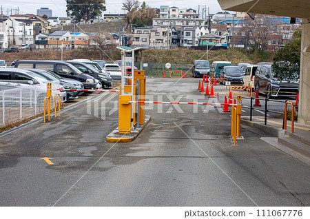 社區中心投幣停車場入口 111067776