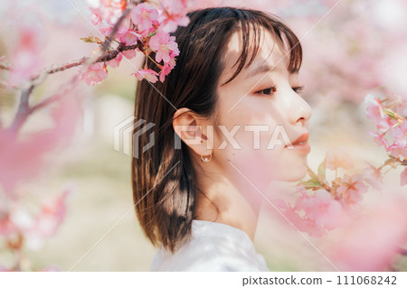 Women Beauty Sakura 111068242