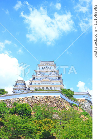 Scenery of National Treasure Himeji Castle, Himeji City, Hyogo Prefecture 111068965