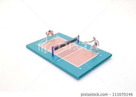 a figure play tennis on the playground 111070146