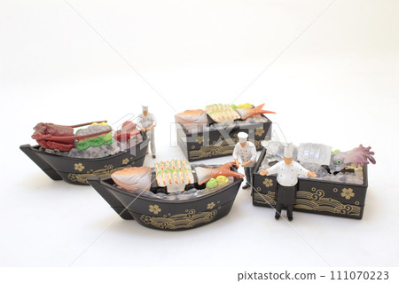 a scale authentic japanese sashimi platter, fresh sashimi set on ice, 111070223