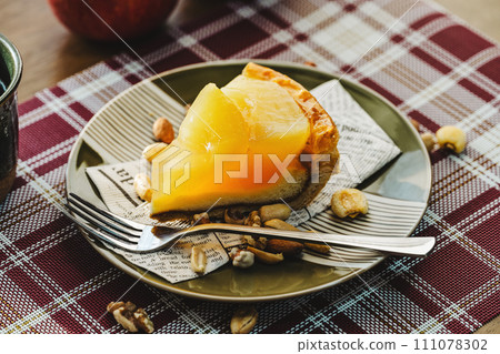 蘋果派桌照片 111078302