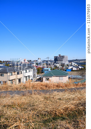 View of residential area from Arakawa bank, winter landscape, Saitama City 111079953