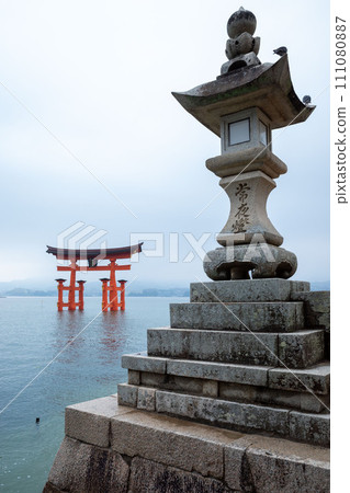 嚴島神社 Otorii 門，廣島宮島，黃昏漲潮 111080887