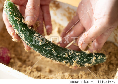 Rice bran pickles, rice bran pickles, fermented foods 111081679