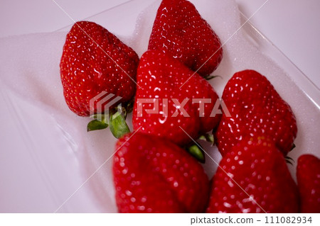 Hakata Amaou with a sweet scent 111082934