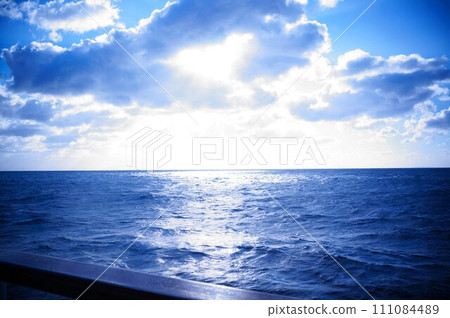 美麗的天空和大海 111084489