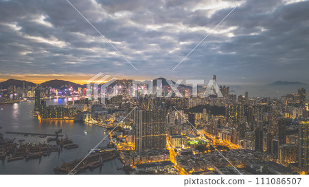 a twilight at the Kowloon, Hong Kong Dec 31 2021 a twilight at the Kowloon, Hong Kong Dec 31 2021 111086507