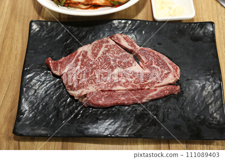 South Korean beef raw sirloin South Korean beef raw sirloin 111089403