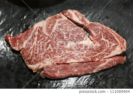South Korean beef raw sirloin South Korean beef raw sirloin 111089404