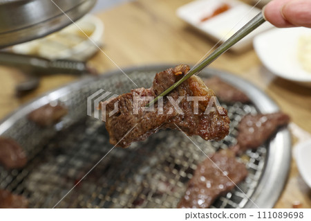 Korean beef raw sirloin bbq Korean beef raw sirloin bbq 111089698