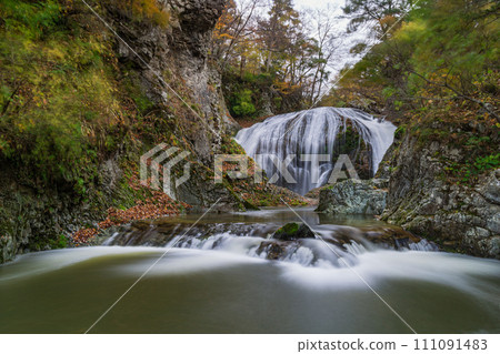 Japan: Sekizan Otaki and autumn leaves trees in Sekiyama, Higashine City, Yamagata Prefecture Japan: Sekizan Otaki and autumn leaves trees in Sekiyama, Higashine City, Yamagata Prefecture 111091483