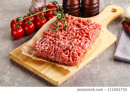 Raw minced beef uncooked meat 111092730