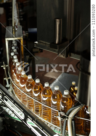 Capped bottles with carbonated beverage 111093280