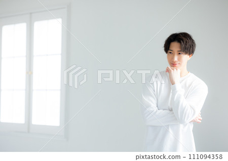 man in white shirt 111094358
