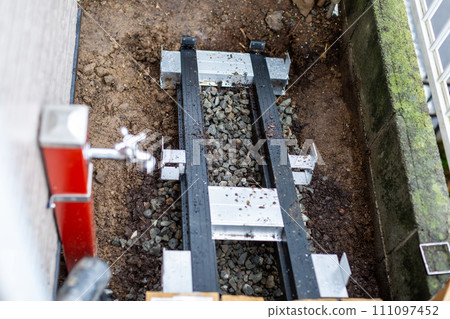 Contractor who constructs wooden decks Contractor who constructs wooden decks 111097452