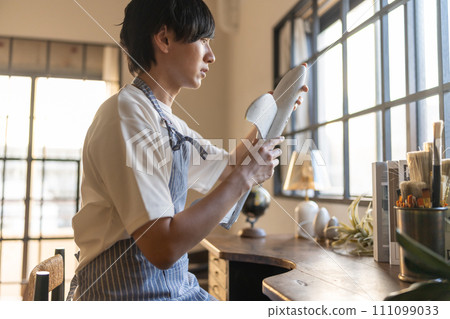 person with glider 111099033