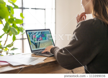 Portrait of woman and computer Portrait of woman and computer 111099036