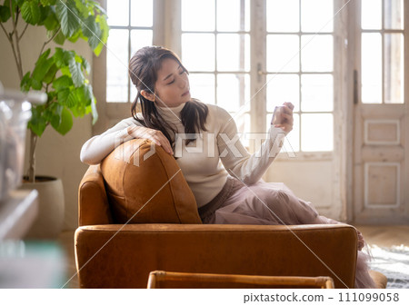 Natural light portraits in house studio Natural light portraits in house studio 111099058