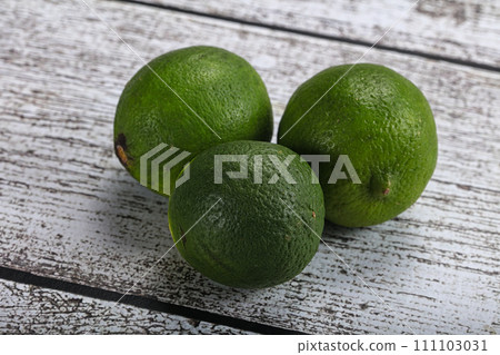 Green sour tropical Lime fruit Green sour tropical Lime fruit 111103031