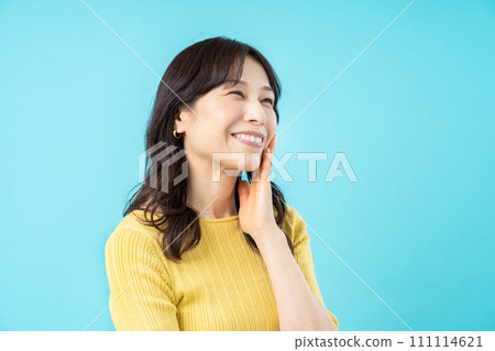 Middle-aged woman, beautiful middle-aged woman, wife 111114621