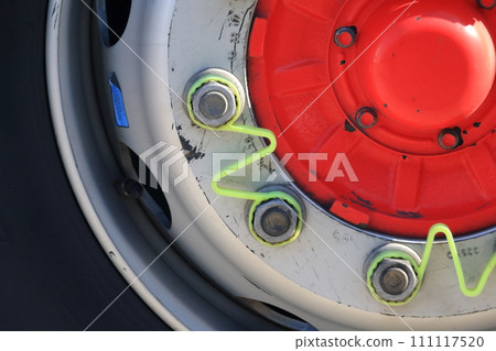 Truck tire Truck tire 111117520